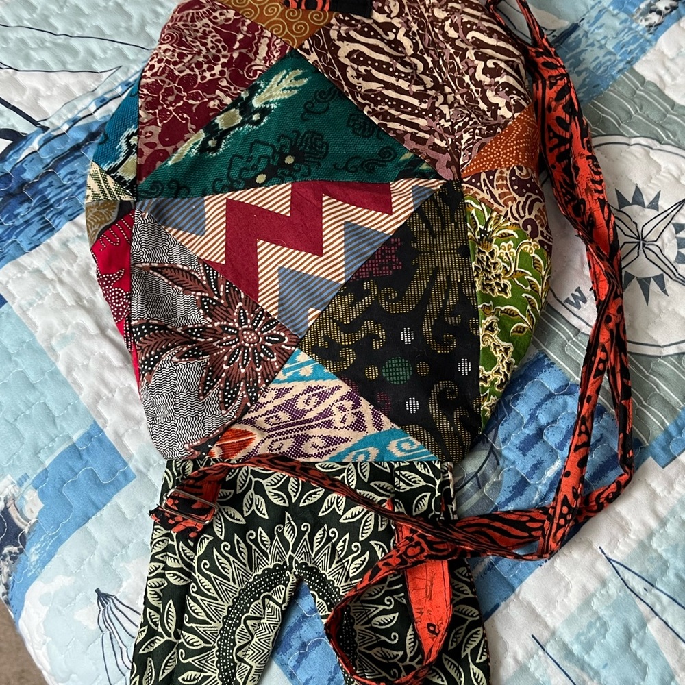 Fish-Themed backpack Purse - Picture 2 of 5